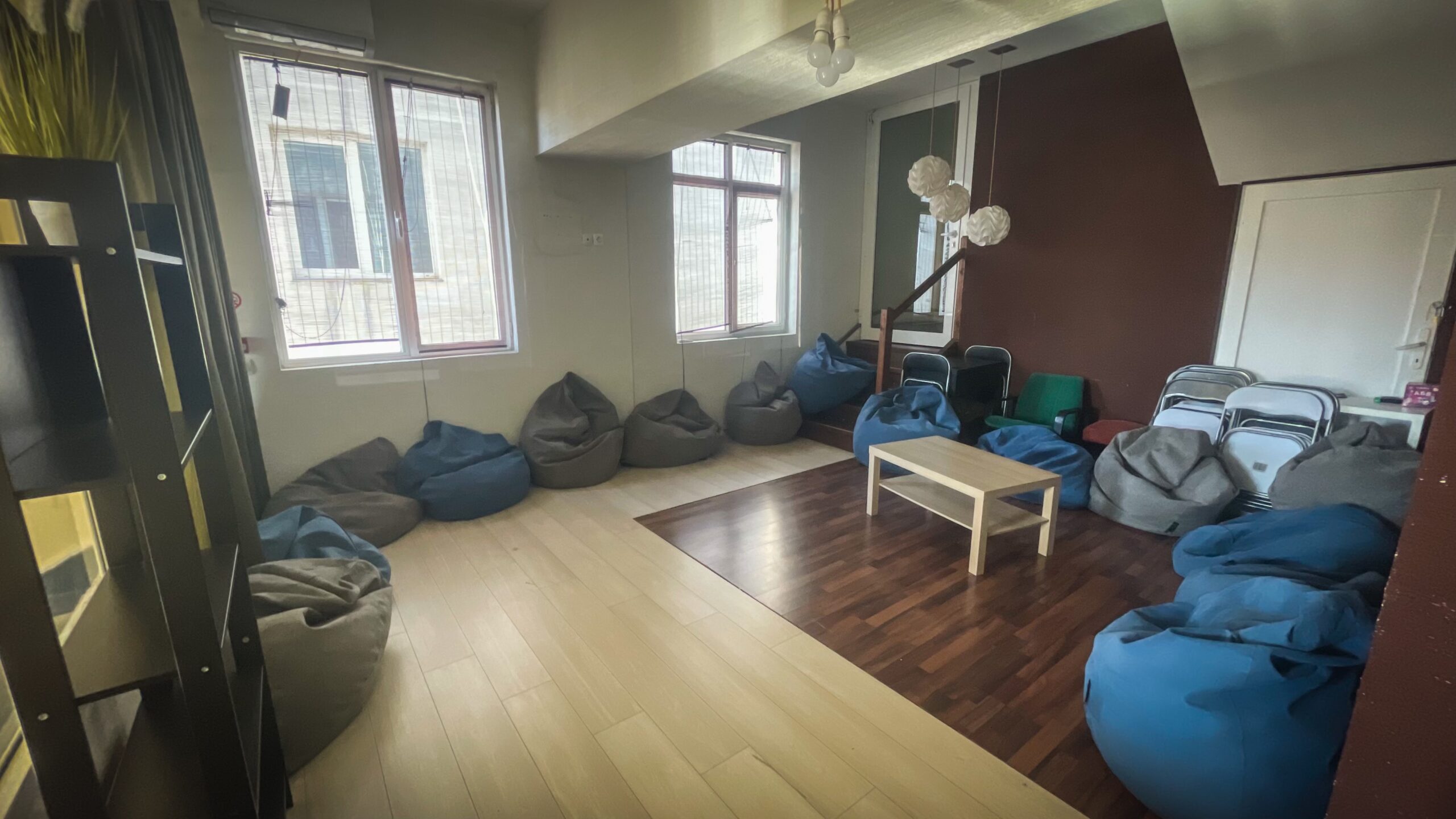 Открита сцена 8-и декември